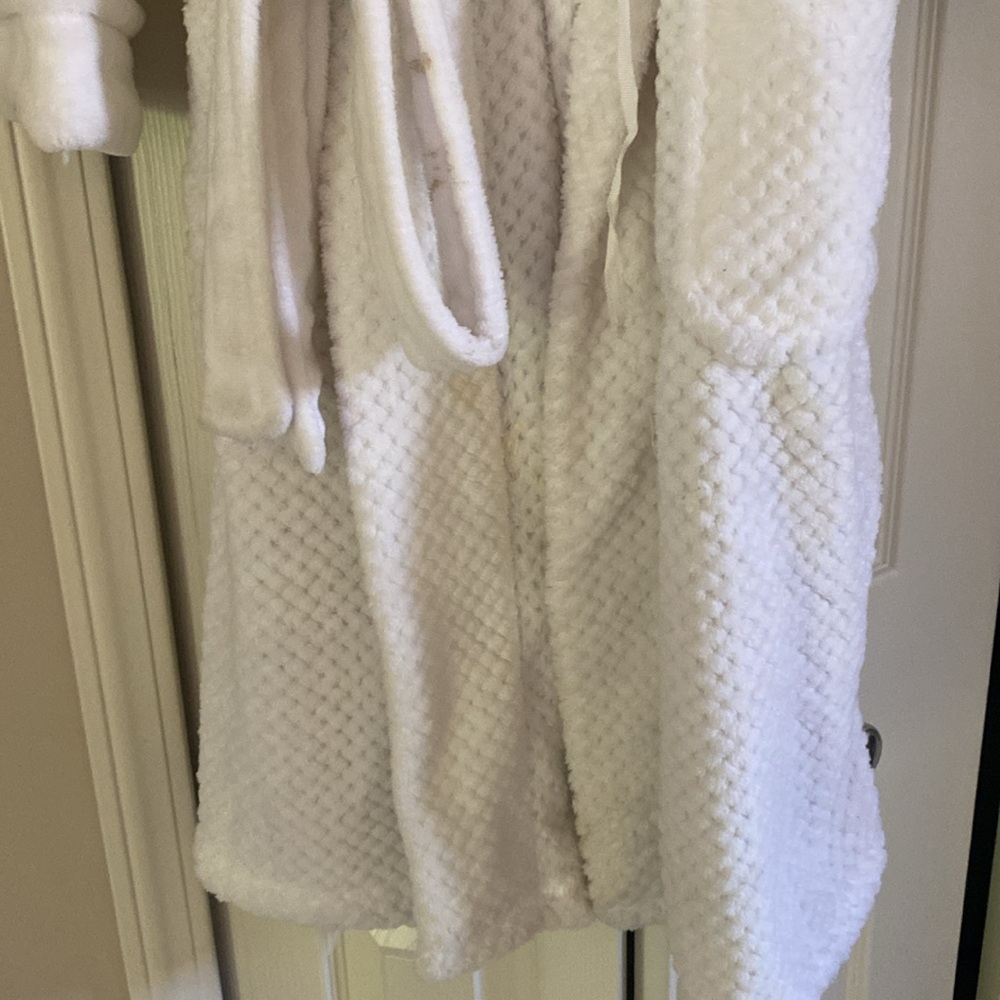 Ulta Robe - Picture 7 of 7